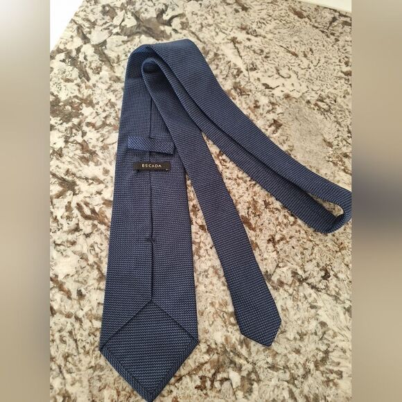 Escada blue silk tie - Picture 4 of 7
